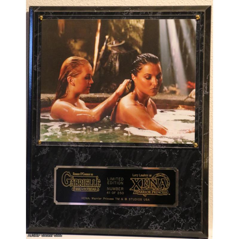 EXTREMELY RARE: Xena & Gabrielle Taking a Bath (A Day In The Life) Plaque  #41/250 [Starship] [W]